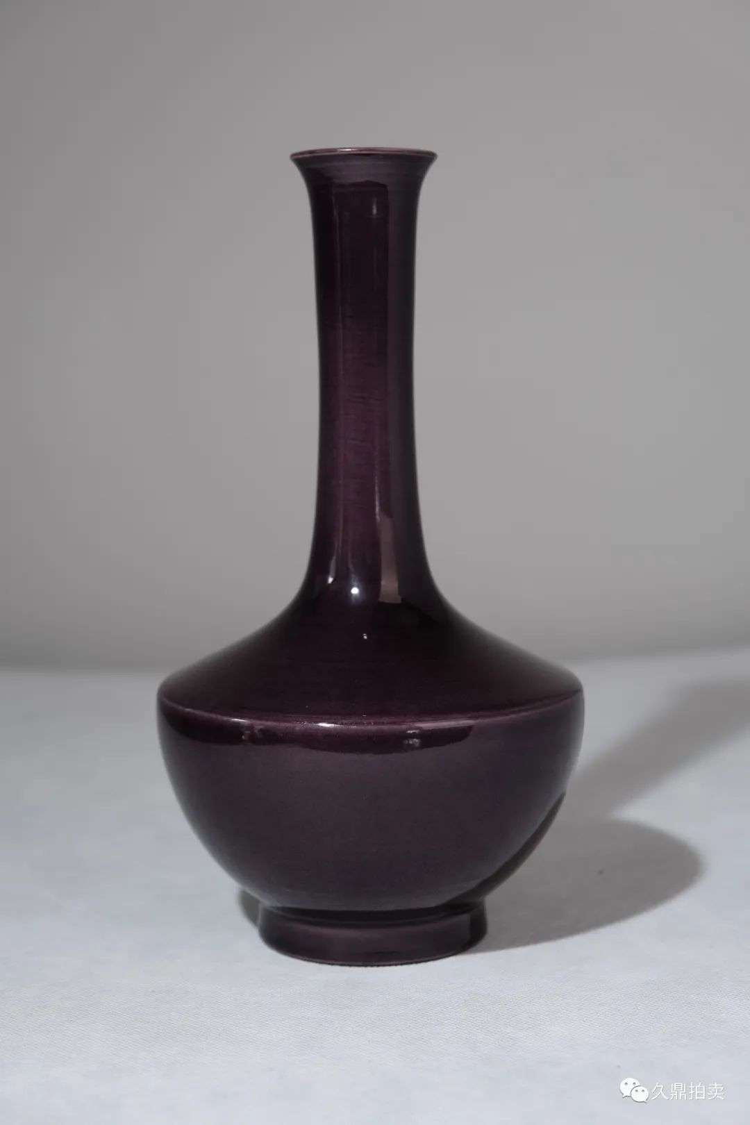 单色釉瓷器:美到极致的简单,全在这里绽放 - 久鼎拍卖网